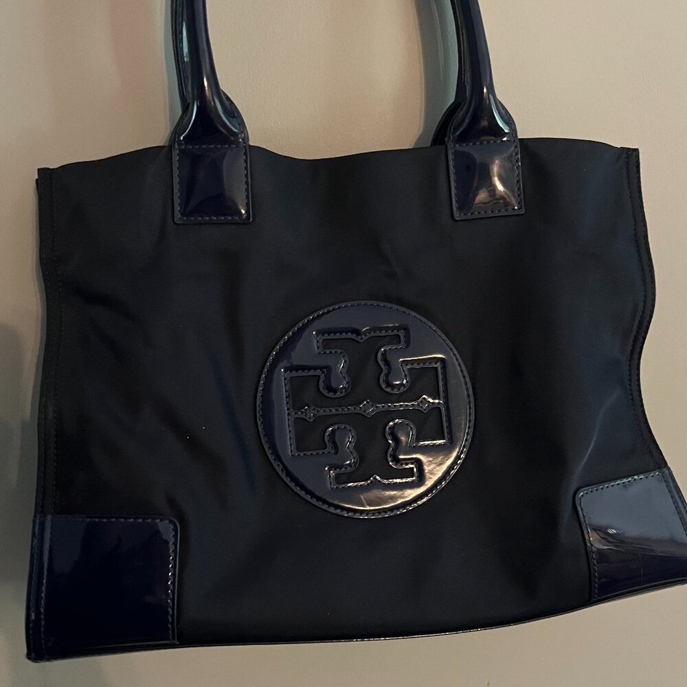 Tory Burch - Navy Patent Leather Shoulder Bag